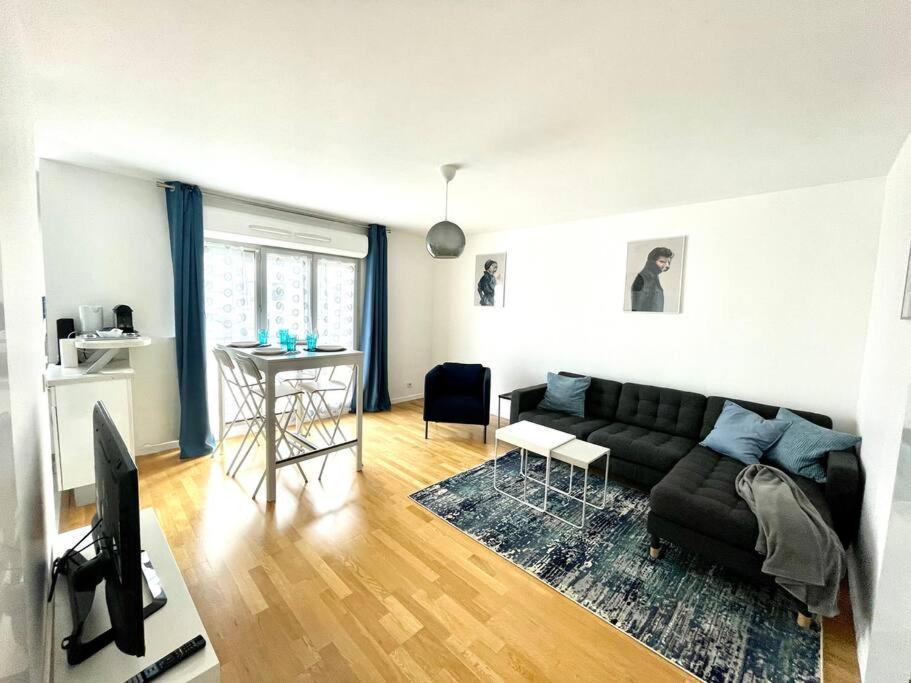 Superbe 3 Pieces Face Gare Tgv / Rer De Massy Apartment Massy  Luaran gambar