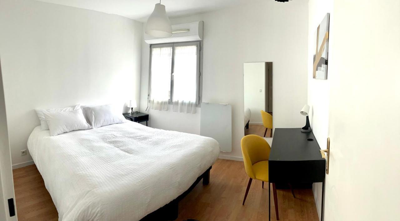 Superbe 3 Pieces Face Gare Tgv / Rer De Massy Apartment Massy  Luaran gambar