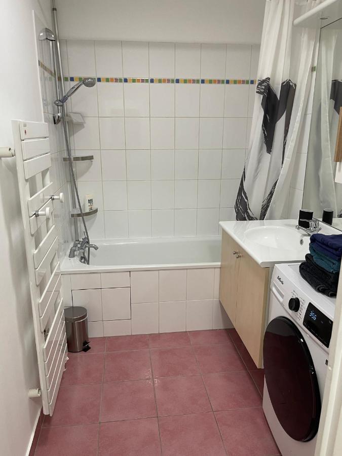 Superbe 3 Pieces Face Gare Tgv / Rer De Massy Apartment Massy  Luaran gambar