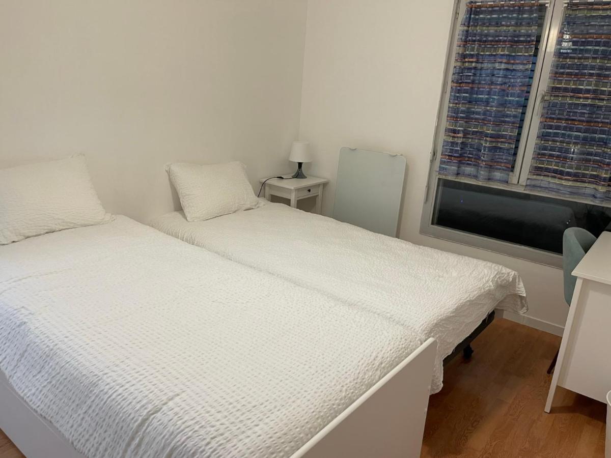 Superbe 3 Pieces Face Gare Tgv / Rer De Massy Apartment Massy  Luaran gambar